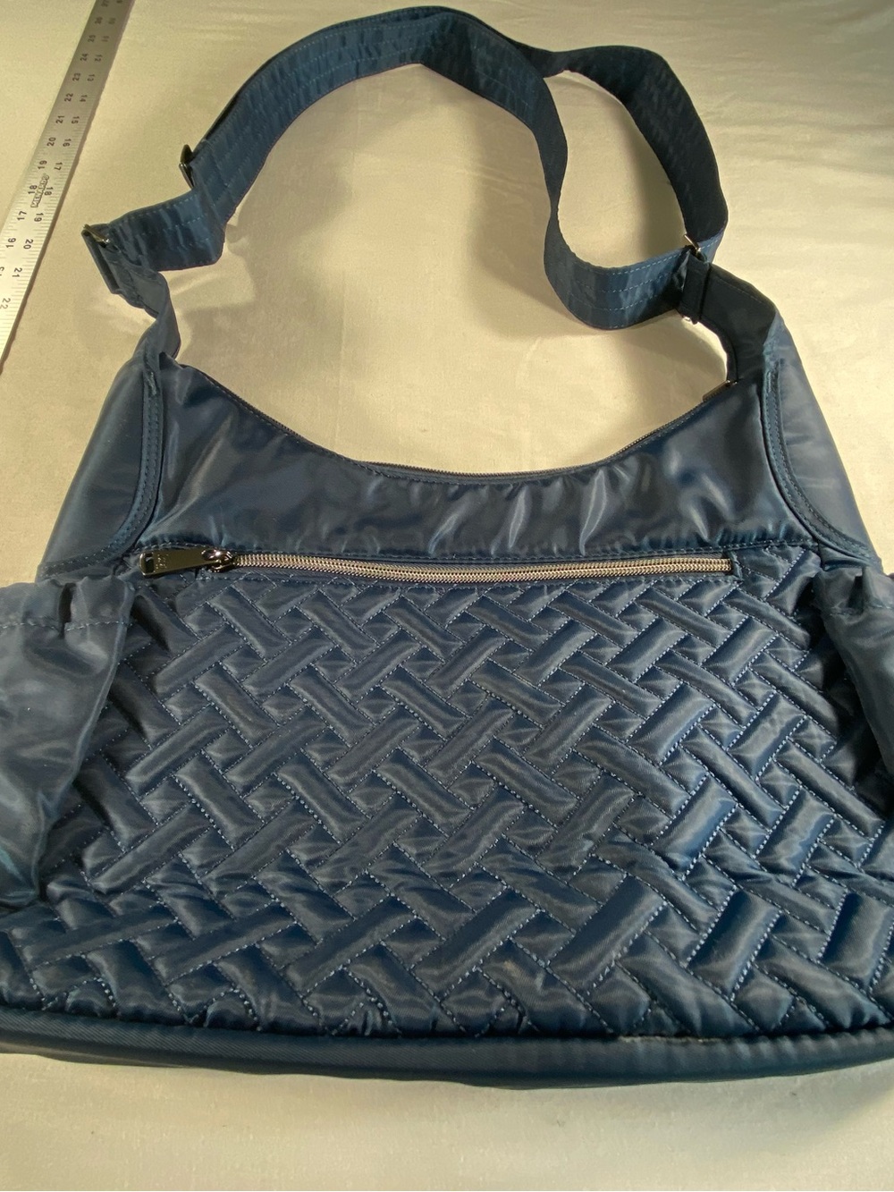 Navy Blue Lug Camper SE Crossbody Purse Bag - Picture 4 of 7